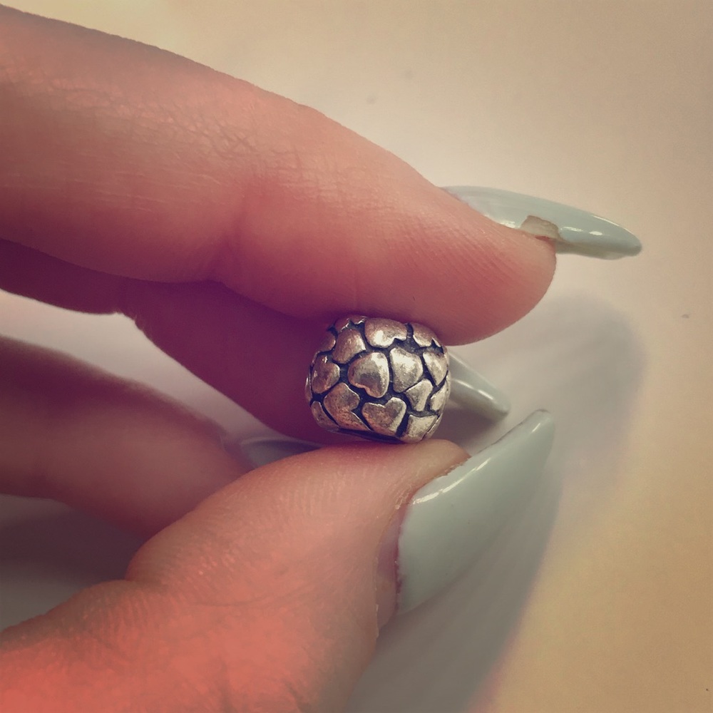 “Lots of love” heart pandora charm